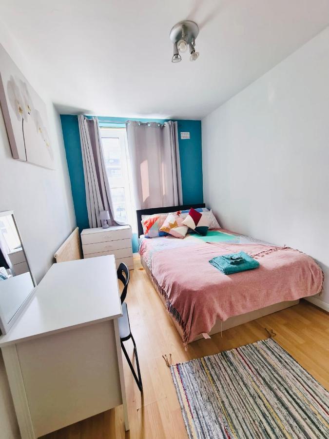 Stunning 3 Bedroom Flat In Stockwell London Exterior photo