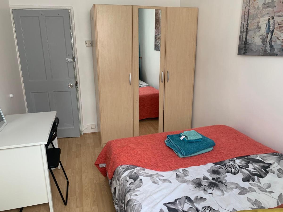 Stunning 3 Bedroom Flat In Stockwell London Exterior photo